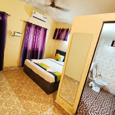 Jack'S Calangute Place Hotel Exterior foto