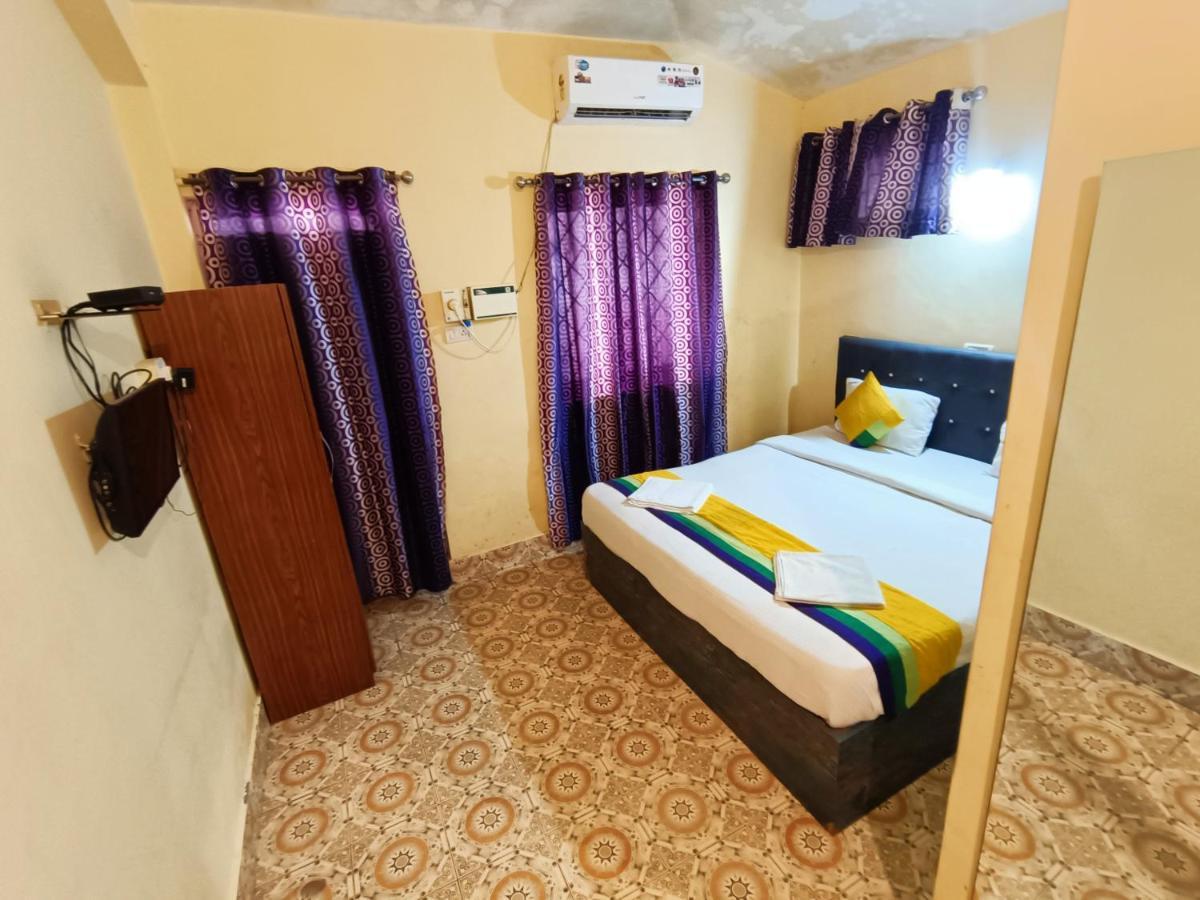 Jack'S Calangute Place Hotel Exterior foto